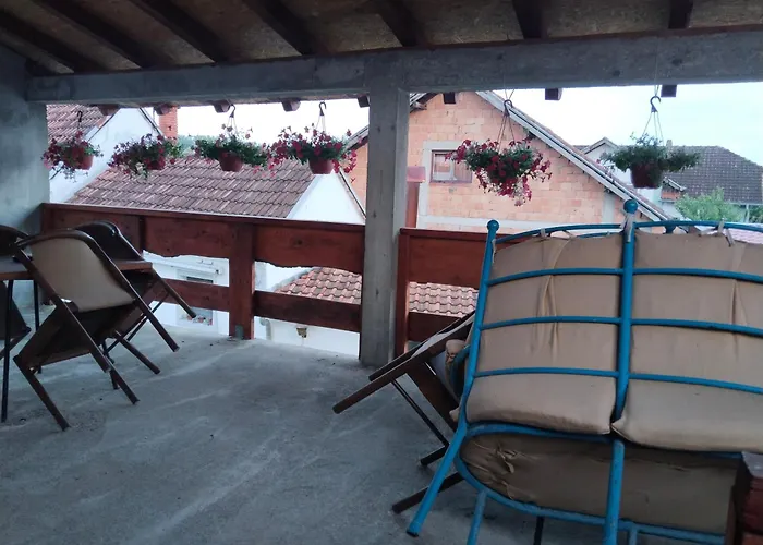 Διαμέρισμα Gaga 2 *